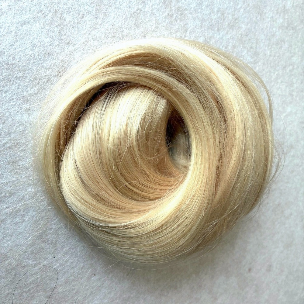 BELLAMI Classic Lace Platinum Blonde #80 22" 6 Wefts 220g Clip In Hair Extension